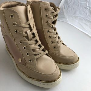 Aldo anklet boots New never worn